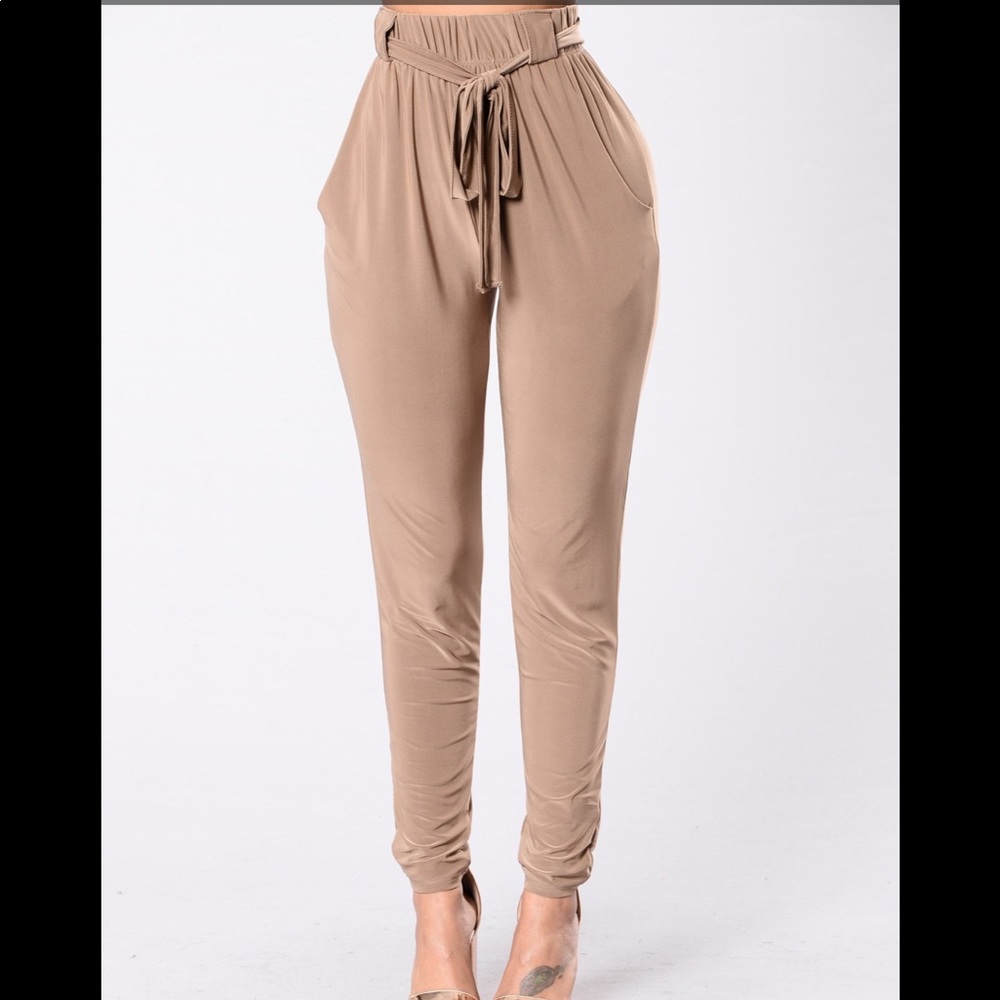 NWT Fashion Nova high waist pant.